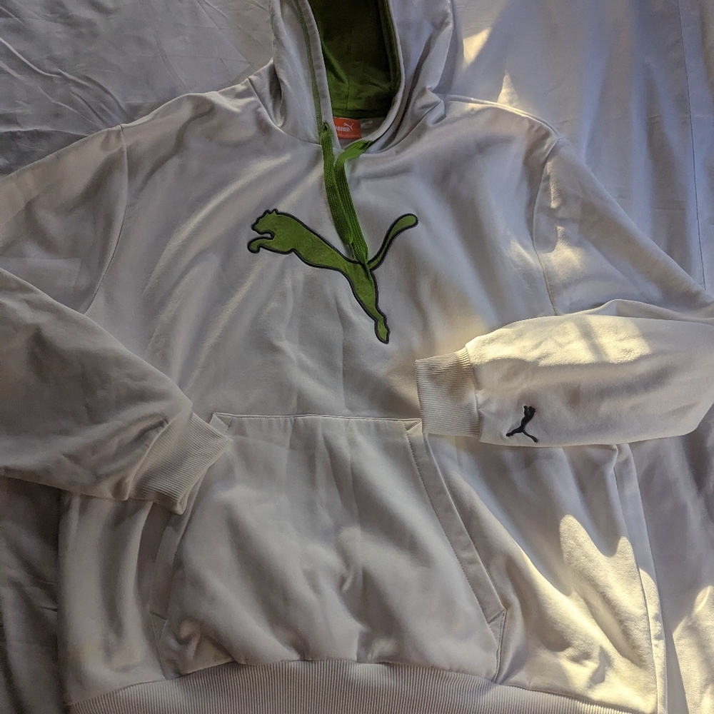 Puma‎ Men's XL White Logo Front Long Sleeve Hoodie Sweatshirt. Great Condition